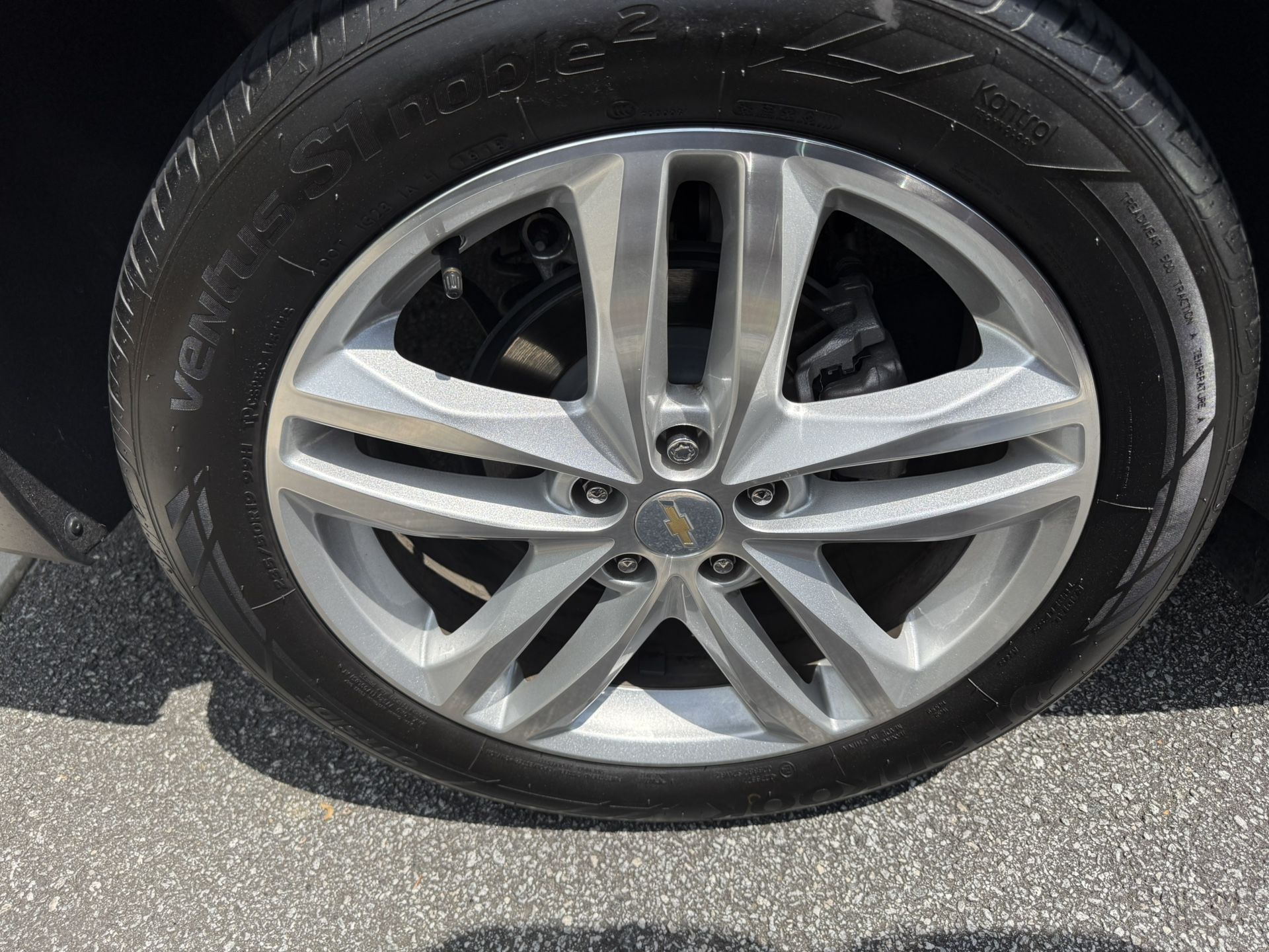 TIRES ONLY!  Like New Hankook Venus s1 Noble s2 P235/50/R19