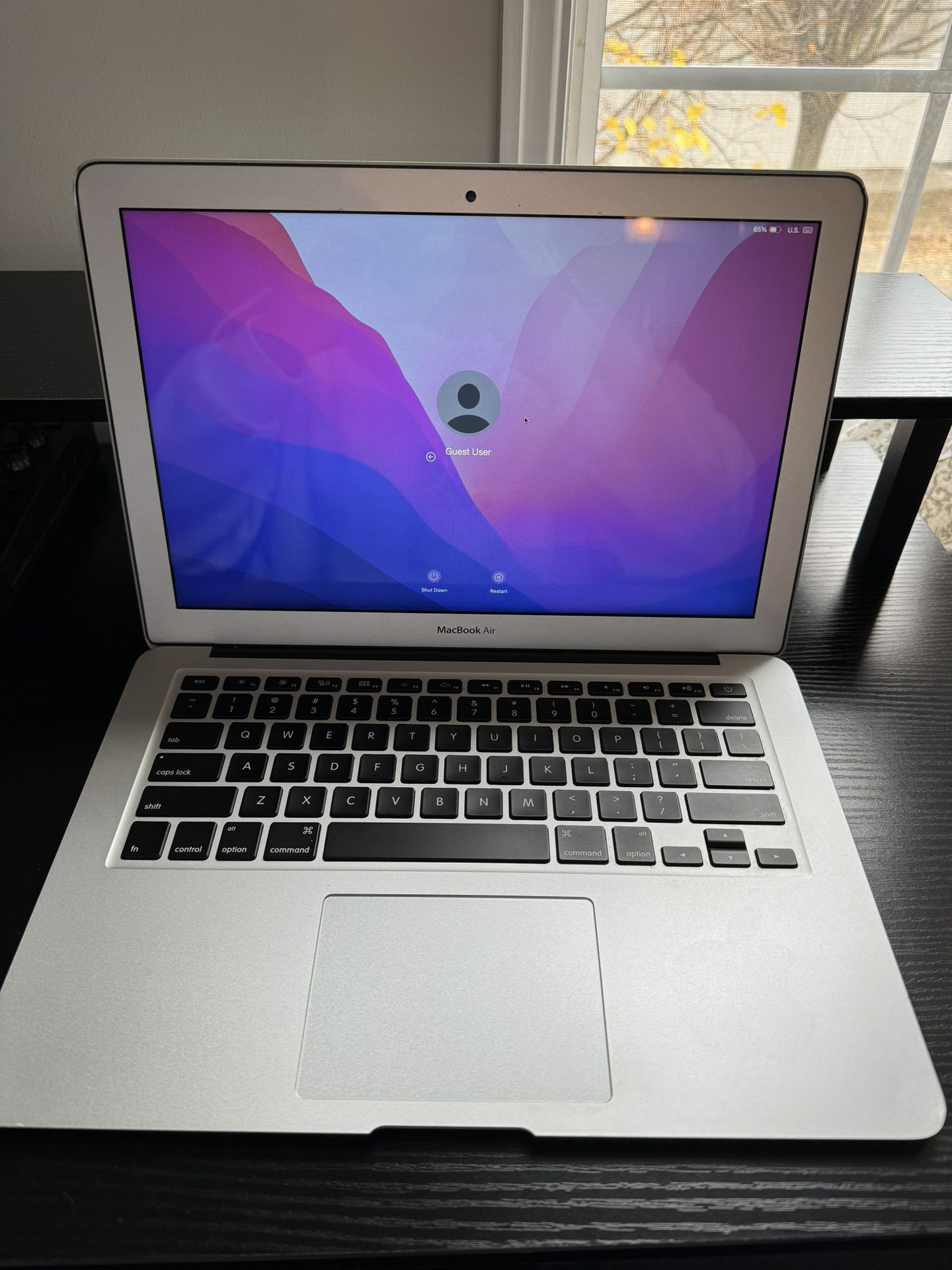 Apple MacBook Air 13" (2015) Core i5 Processor 4GB RAM 128GB SSD Wi-Fi