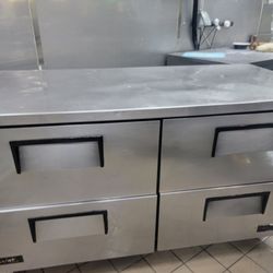 True commercial undercounter refrigerator TUC-60D-4