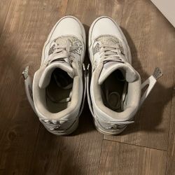 Air Jordan 4 Pure Money Size 9.5 