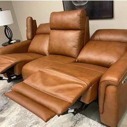 Tryanny Butterscotch Power Reclining Living Room Set[ Sofa And Loveseat] 