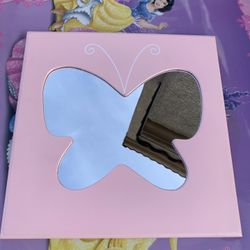 Butterfly mirror