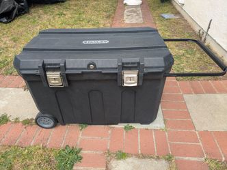 Stanley 23-in 50 Gallon Mobile Tool Chest