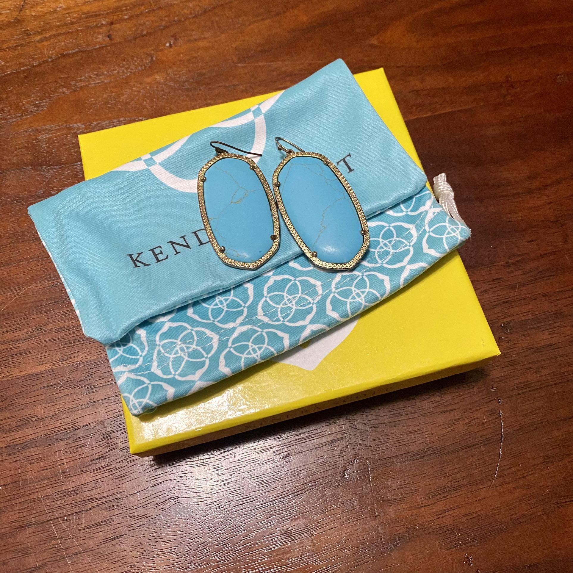 Kendra Scott Turquoise Earrings