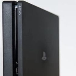 PS4 Slim Mint Condition