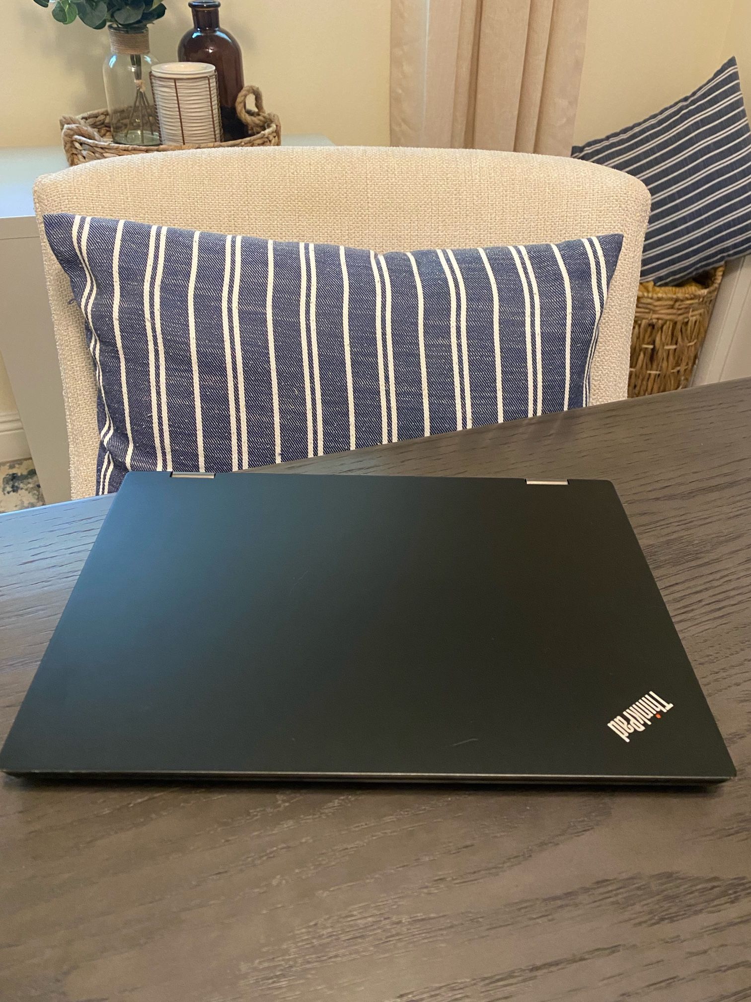 Touch Screen 2-in-1 Lenovo 8th Gen i7 Hyperthreaded 32 GB RAM