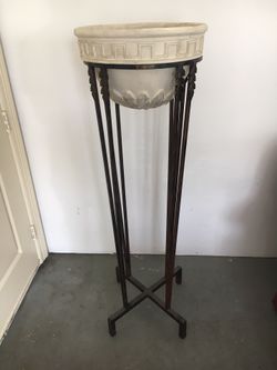 Flower vase high end very heavy