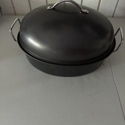 Oval Covered  Roaster