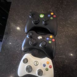Xbox 360 Wireless Controllers 