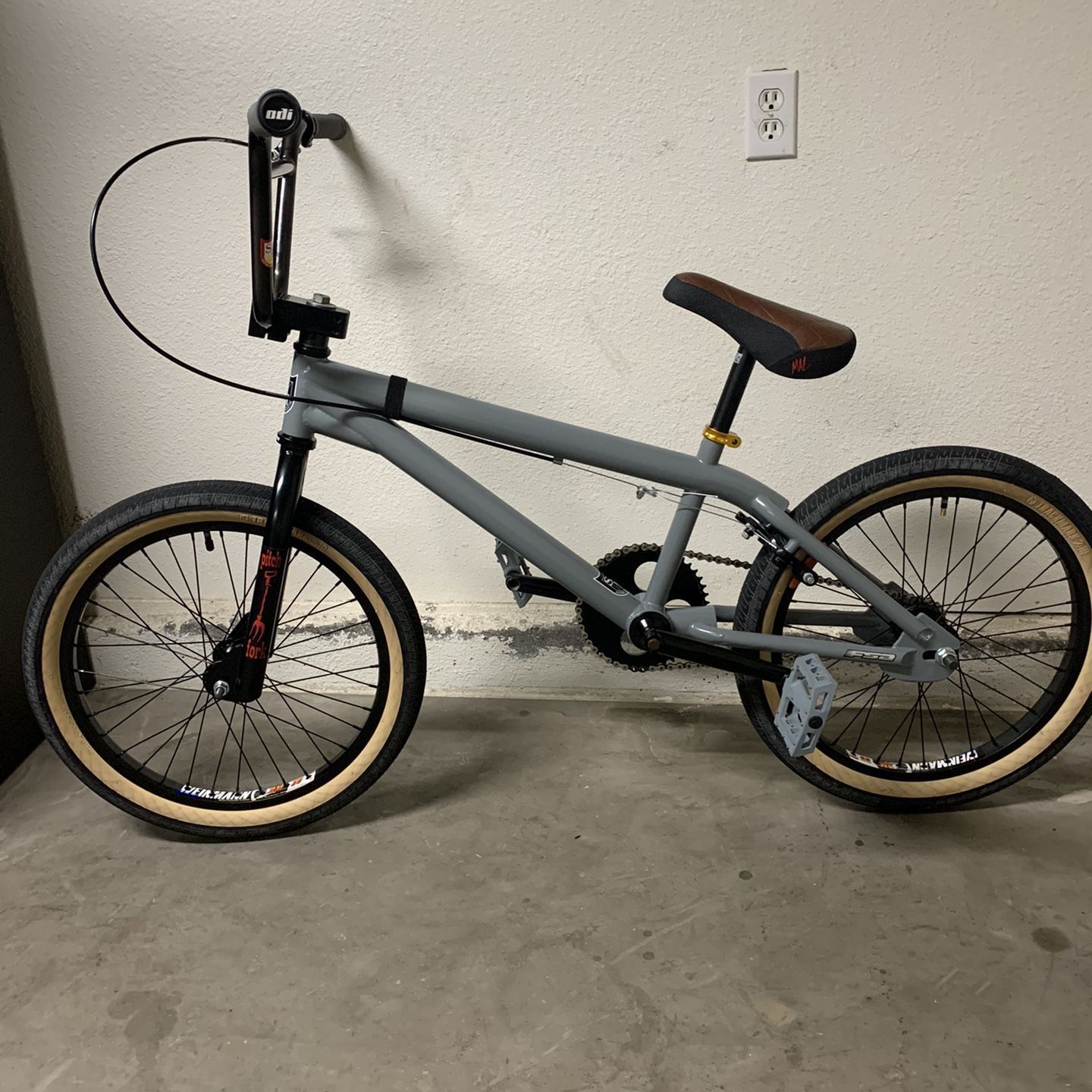 S&M Warpig for Sale in Vacaville, CA - OfferUp