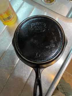 Favorite Piqua Ware No. 6 Cast Iron Skillet