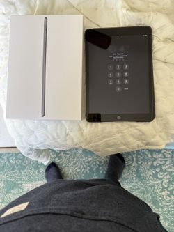 iPad 9th Generation – 64GB (Like New Condition)