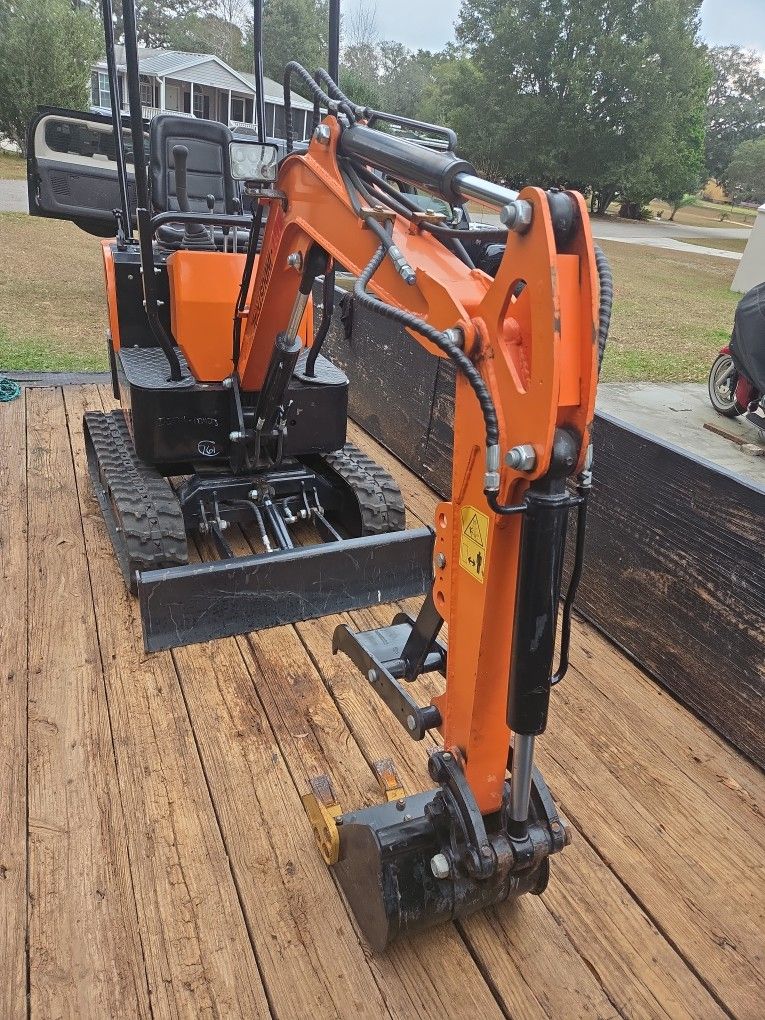 Excavator With Double Axle Trailer