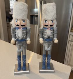 Set of 2 Blue Nutcrackers 16”  Christmas Nutcrackers Traditional Wooden Nutcrackers for Festival Party Decorations (Drummer)