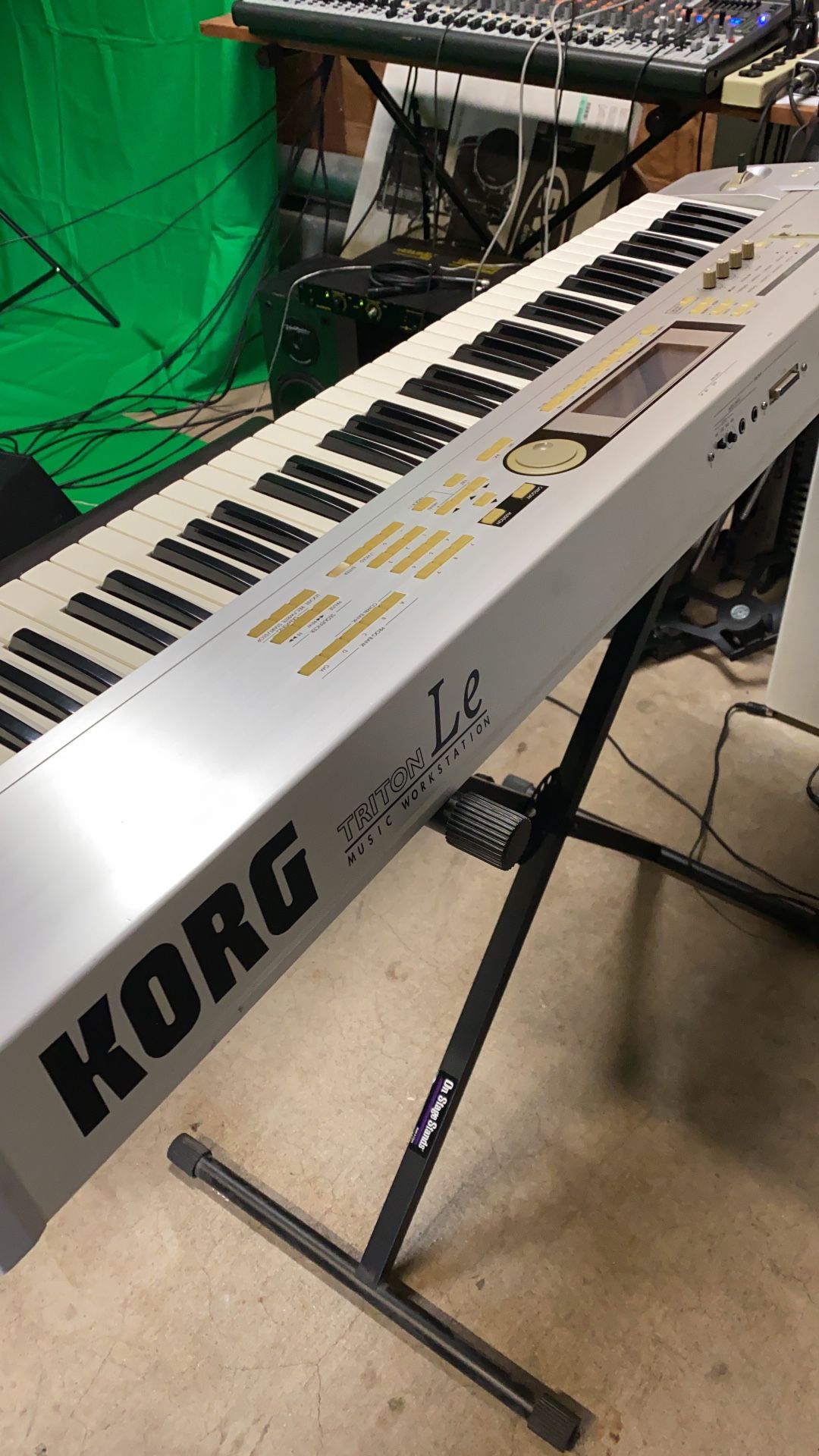 Korg Tritón Le Con Muchos Samples