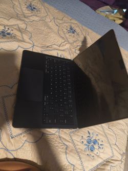 Apple -macbook air 13inch