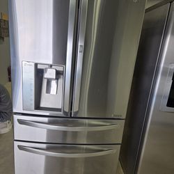Refrigerator LG