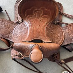 Horse Saddle 14 Inch Seat 