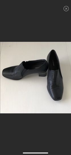 Liz Baker Black Stack Heel Slip On Shoes
