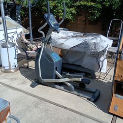 Horizon Elliptical 