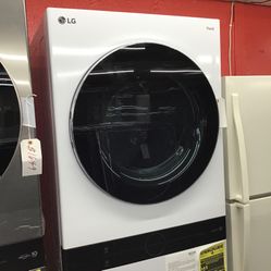 New Scratch Mad Dent LG Front Load Washer And Dryer Stack Unit. 1 year Warranty 