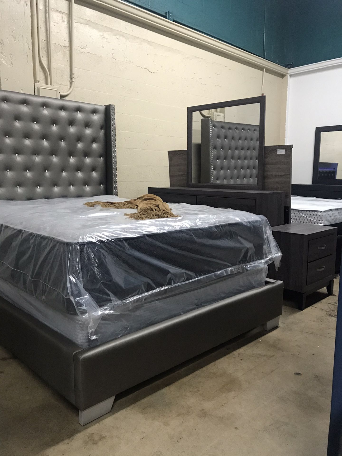 Brand  New Queen Size Bed Nightstand Dresser Mirror $999.