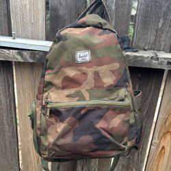 Herschel Diaper Backpack With Changing Pad