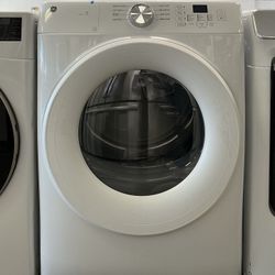 GE 7.8 cu. ft. Vented Smart Gas Dryer