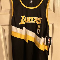 Lakers jersey- LeBron James