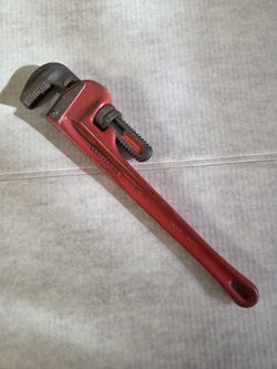 CRAFTSMAN 18" Pipe Wrench