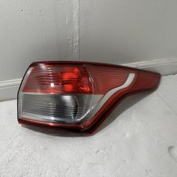 Ford escape right side taillight year 2013-2016