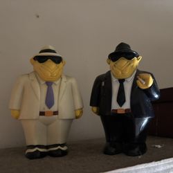 Joe Camel Salt And  Pepper Shakers