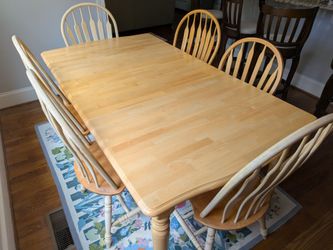 Oak dining table and 6 chairs