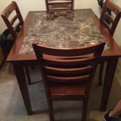 Kitchen Or Dining Room Table And Chairs 