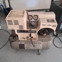 Craftman Air Compressor! Low Hours! Works Great!
