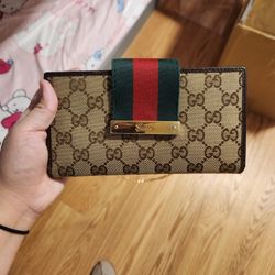 Authentic Vintage Gucci Wallet