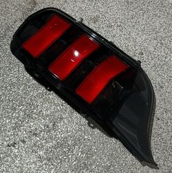 25-26 Mustang GT LH Tail Light Lamp Assembly OEM PR3B-13B505-DE 