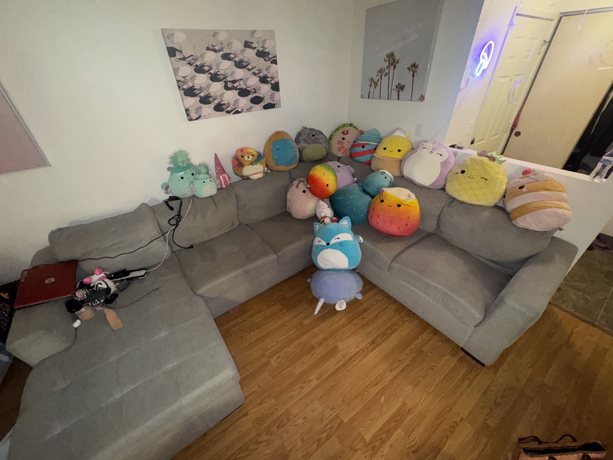 Grey sectional Couch/pullout Bed