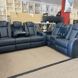 Power Reclinig Sofá And Love Seat 