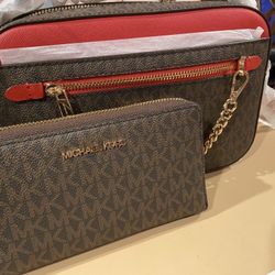 Crossbody Michael Kors y Wallet 
