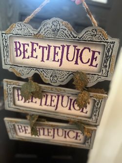 Beetlejuice Halloween Decor