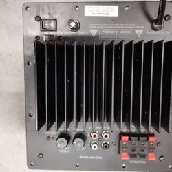 Monoprice 12in 150-Watt Powered Subwoofer Amp , Black Tested Needs Fuse Cap 