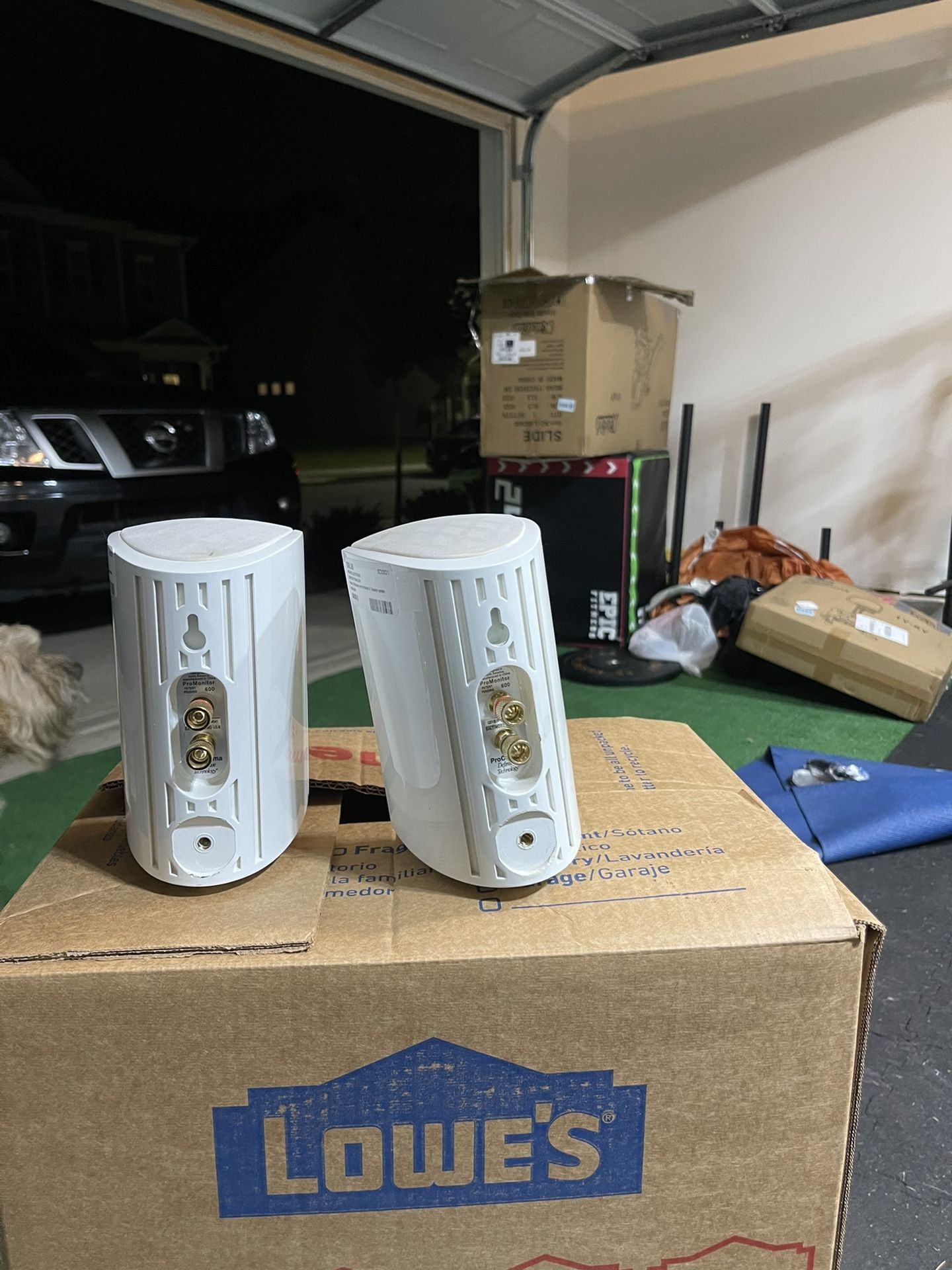 Definitive Technology ProCinema 600 white (used)
