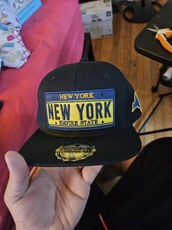 Embroidery Snapback Hat 