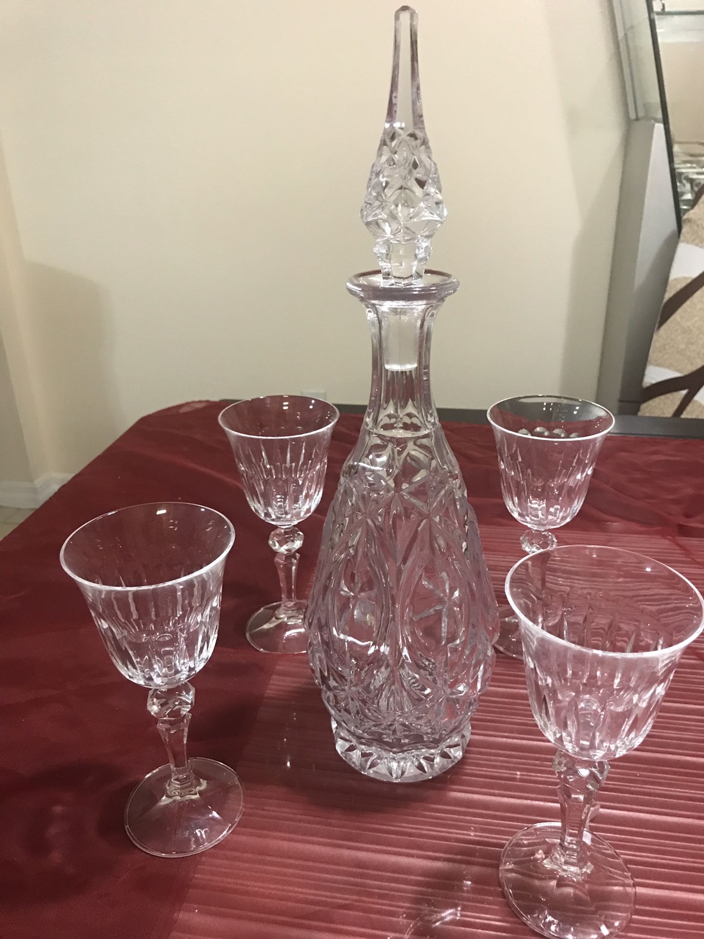 Crystal liquor & 4 glass wine