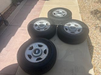 Ford tires and wheels