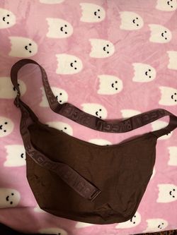 Baggu chocolate medium crescent