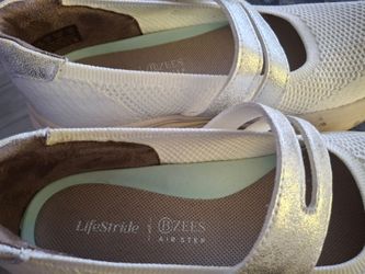 Women tenis lifestride air step size 7 1/2
