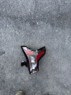 Chevy equinox 2025-2026 taillight right side