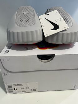 New Smoke Grey/Chrome Nike Mind